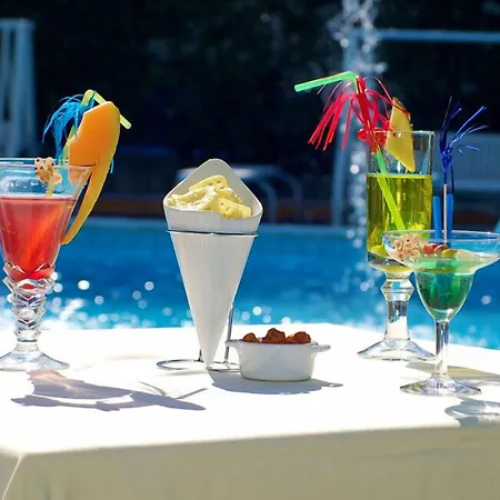 Tassoni Maison Отель Альба-Адриатика