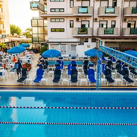 Tassoni Maison 3* Alba Adriatica