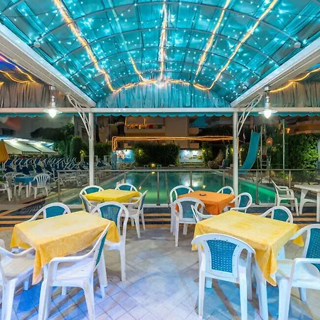 Tassoni Maison Hotel 3*