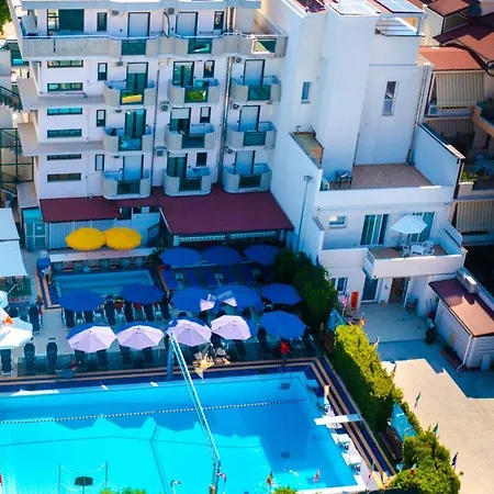 Tassoni Maison 3* Alba Adriatica