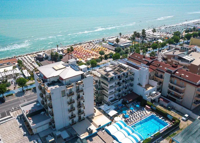 Tassoni Maison Hotel 3*