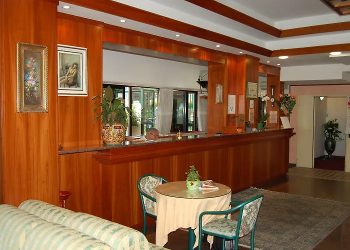 Tassoni Maison Hotel Alba Adriatica